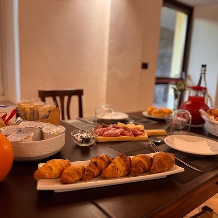 Agriturismo Podere La Piazza Costigliole d'Asti Luaran gambar
