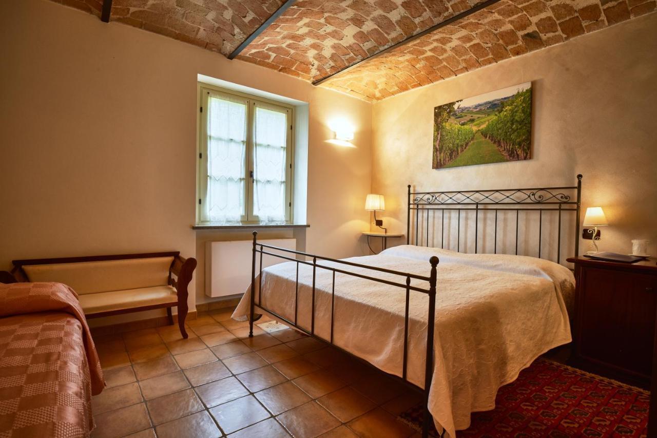 Agriturismo Podere La Piazza Costigliole d'Asti Luaran gambar