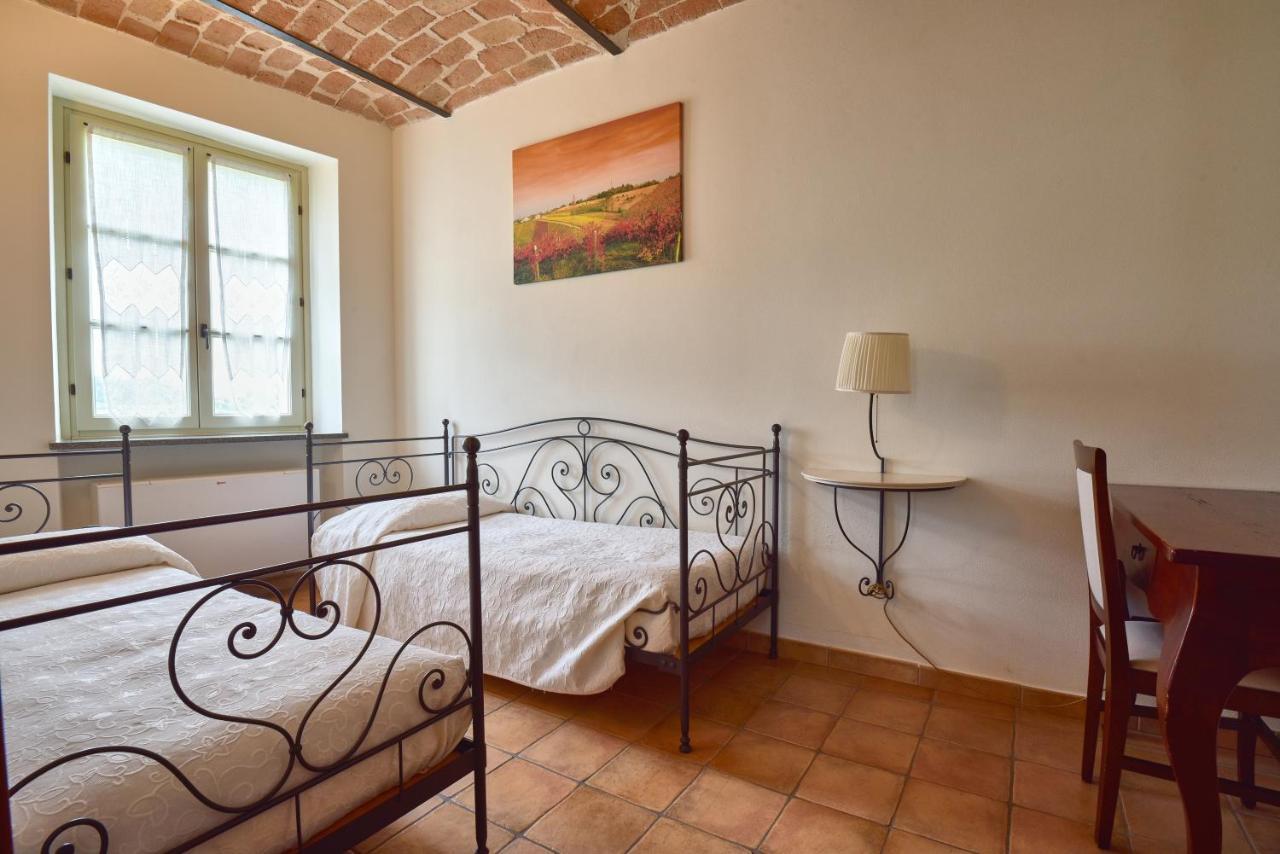 Agriturismo Podere La Piazza Costigliole d'Asti Luaran gambar