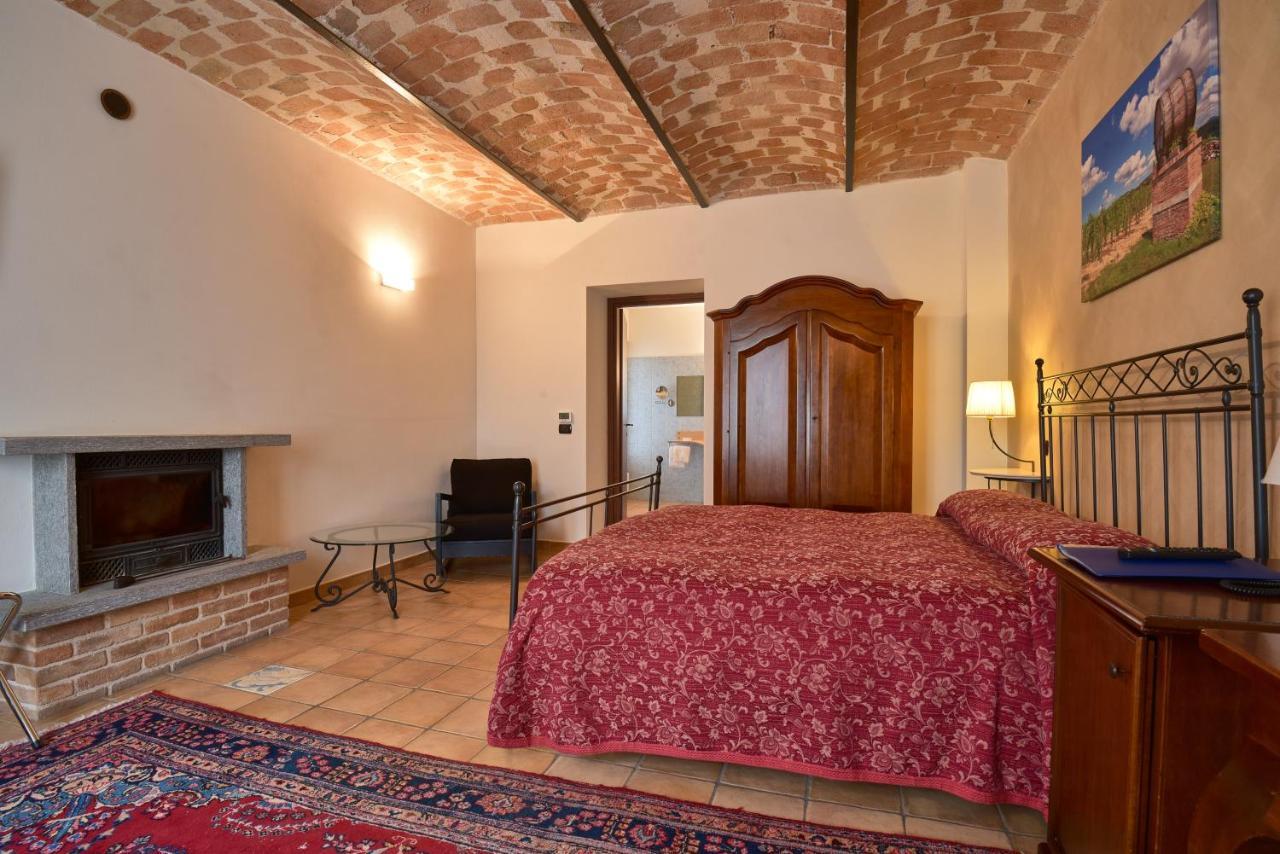 Agriturismo Podere La Piazza Costigliole d'Asti Luaran gambar