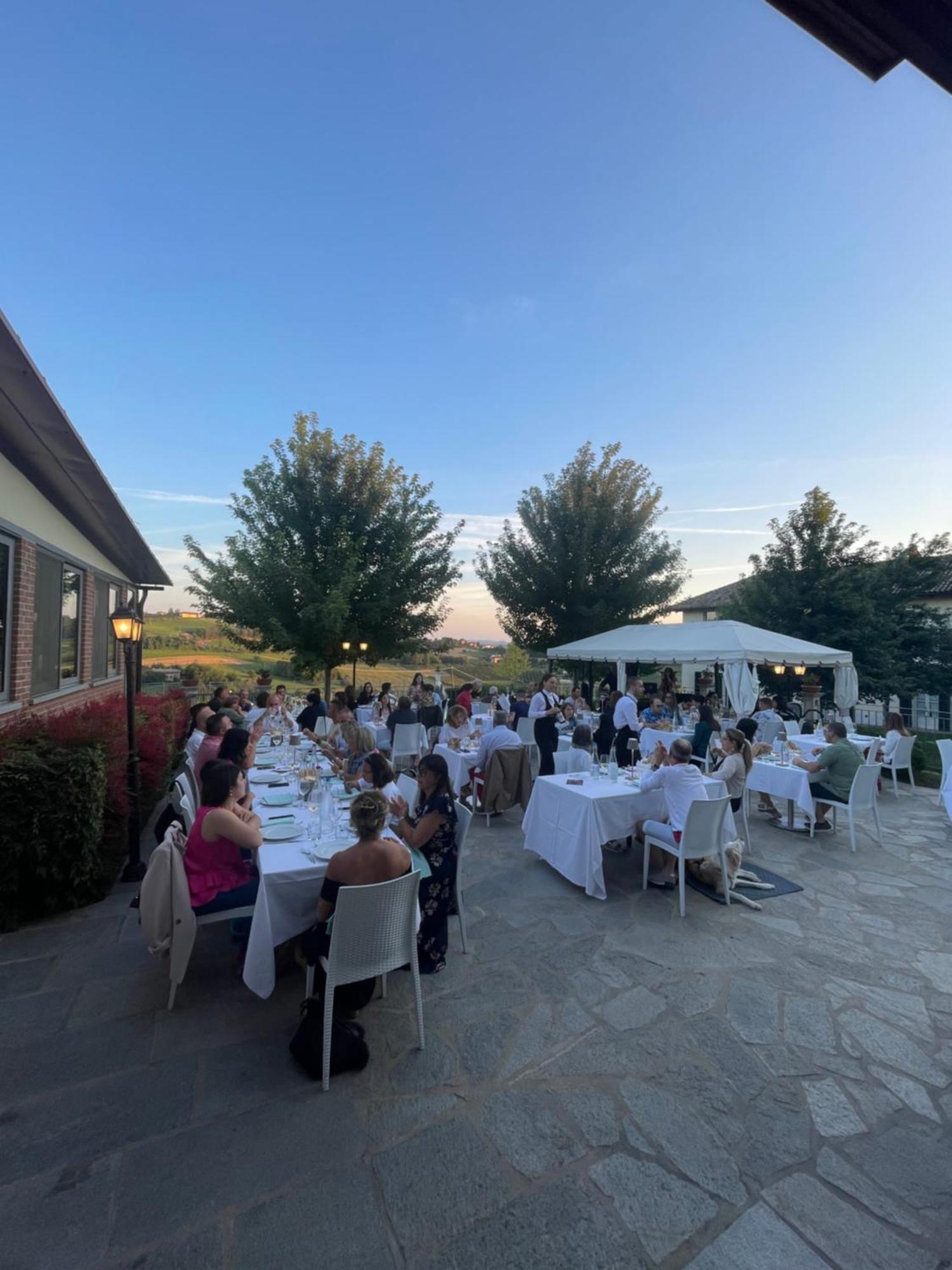 Agriturismo Podere La Piazza Costigliole d'Asti Luaran gambar