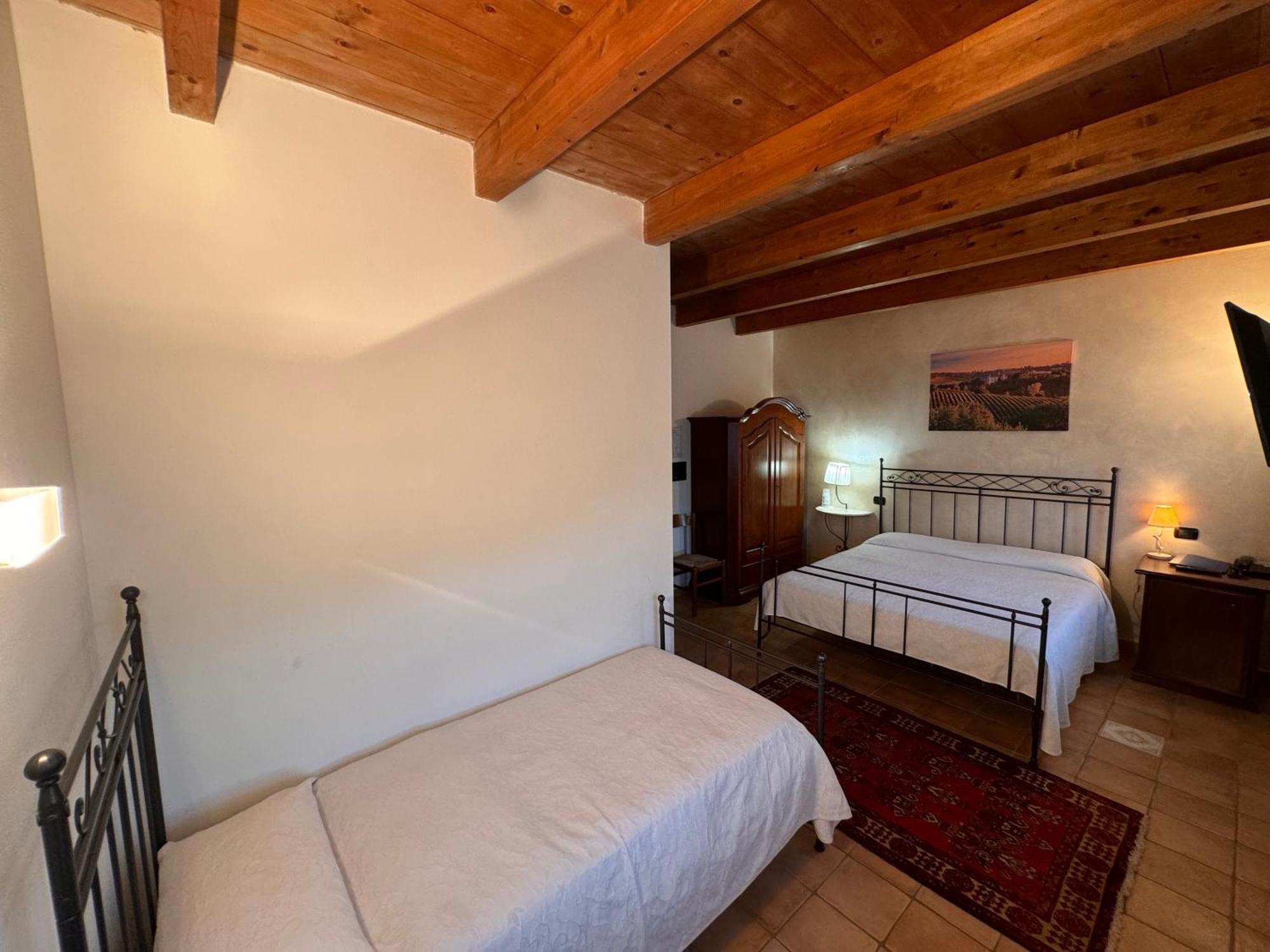 Agriturismo Podere La Piazza Costigliole d'Asti Luaran gambar