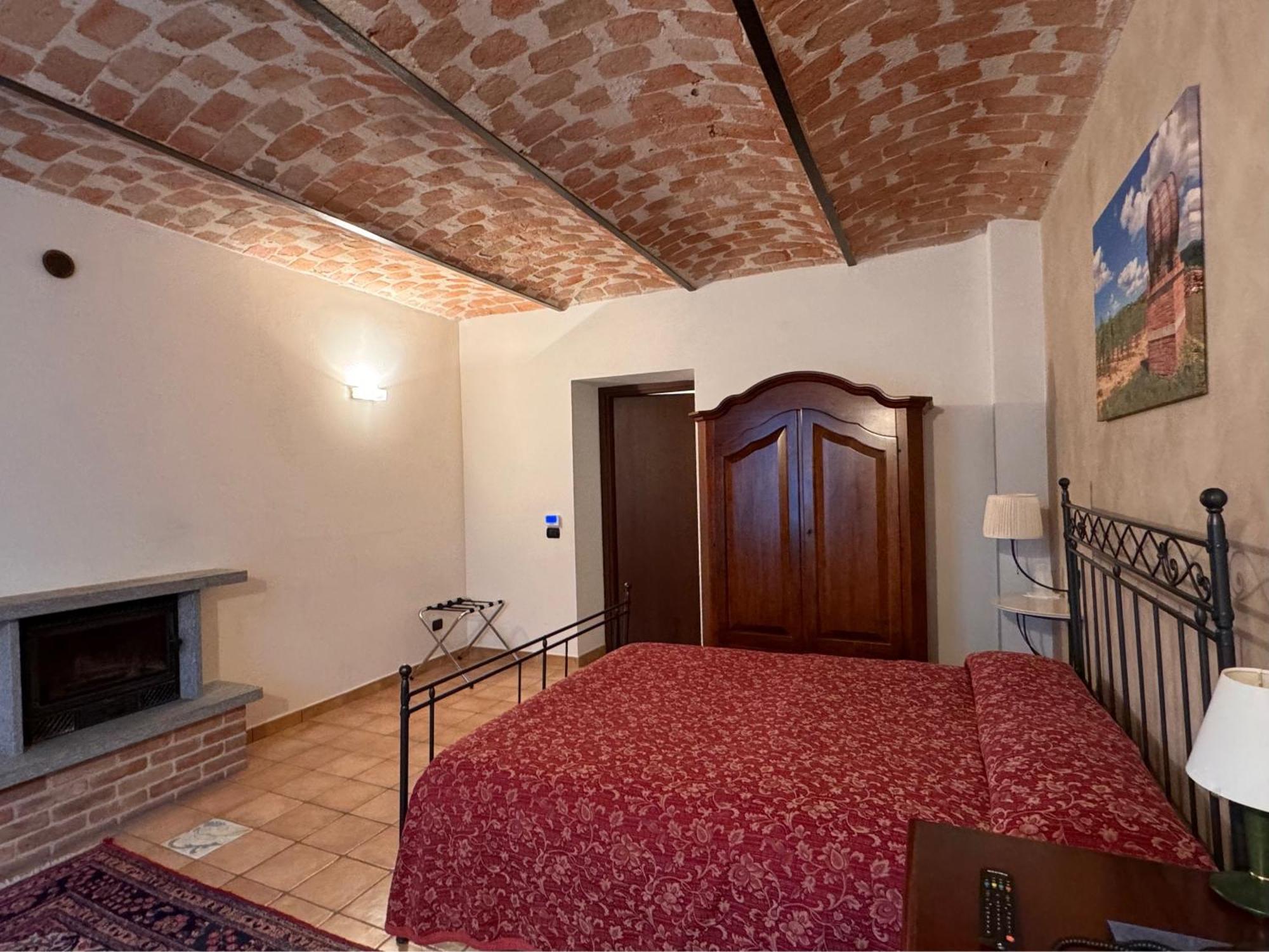 Agriturismo Podere La Piazza Costigliole d'Asti Luaran gambar