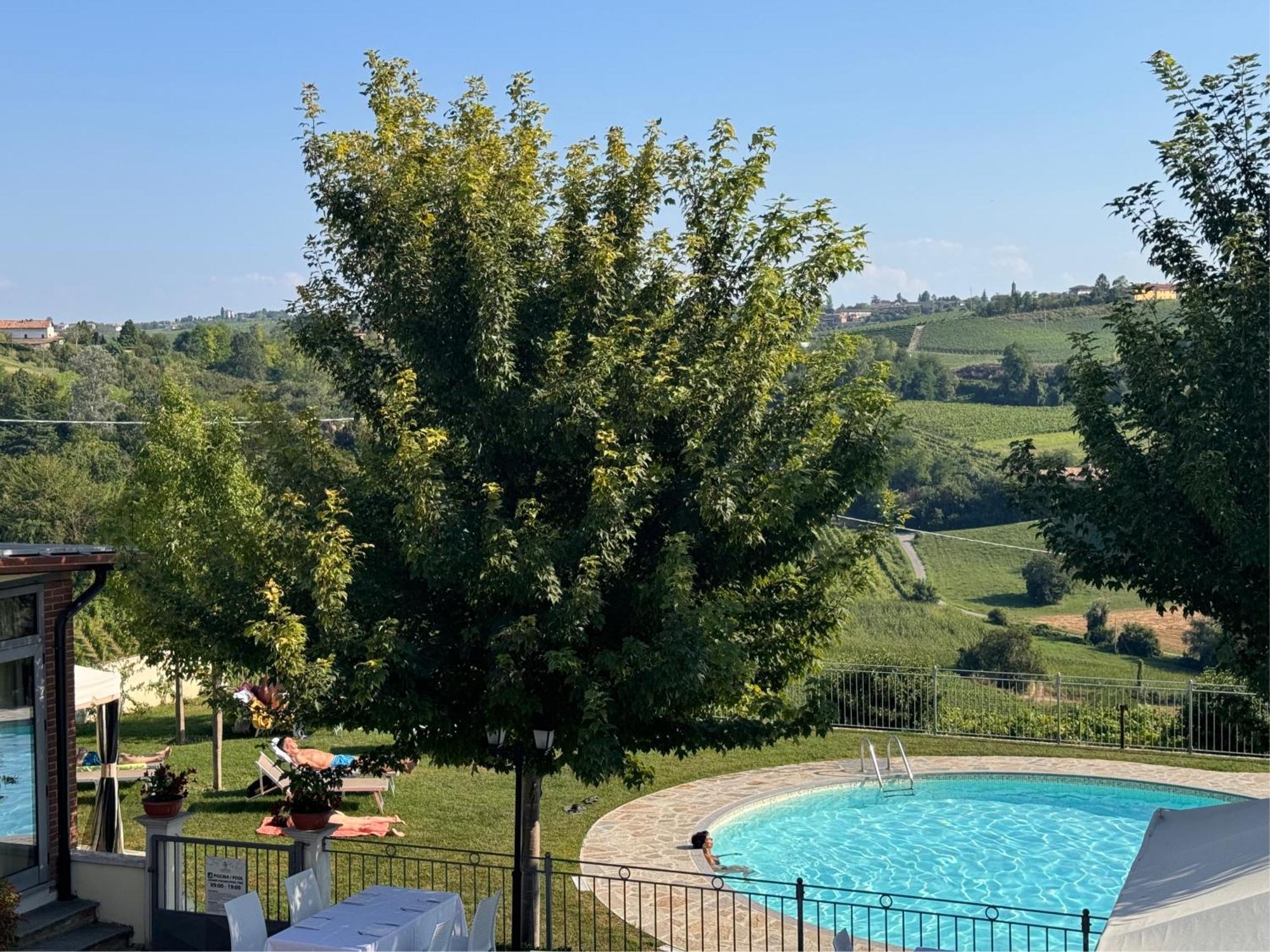 Agriturismo Podere La Piazza Costigliole d'Asti Luaran gambar