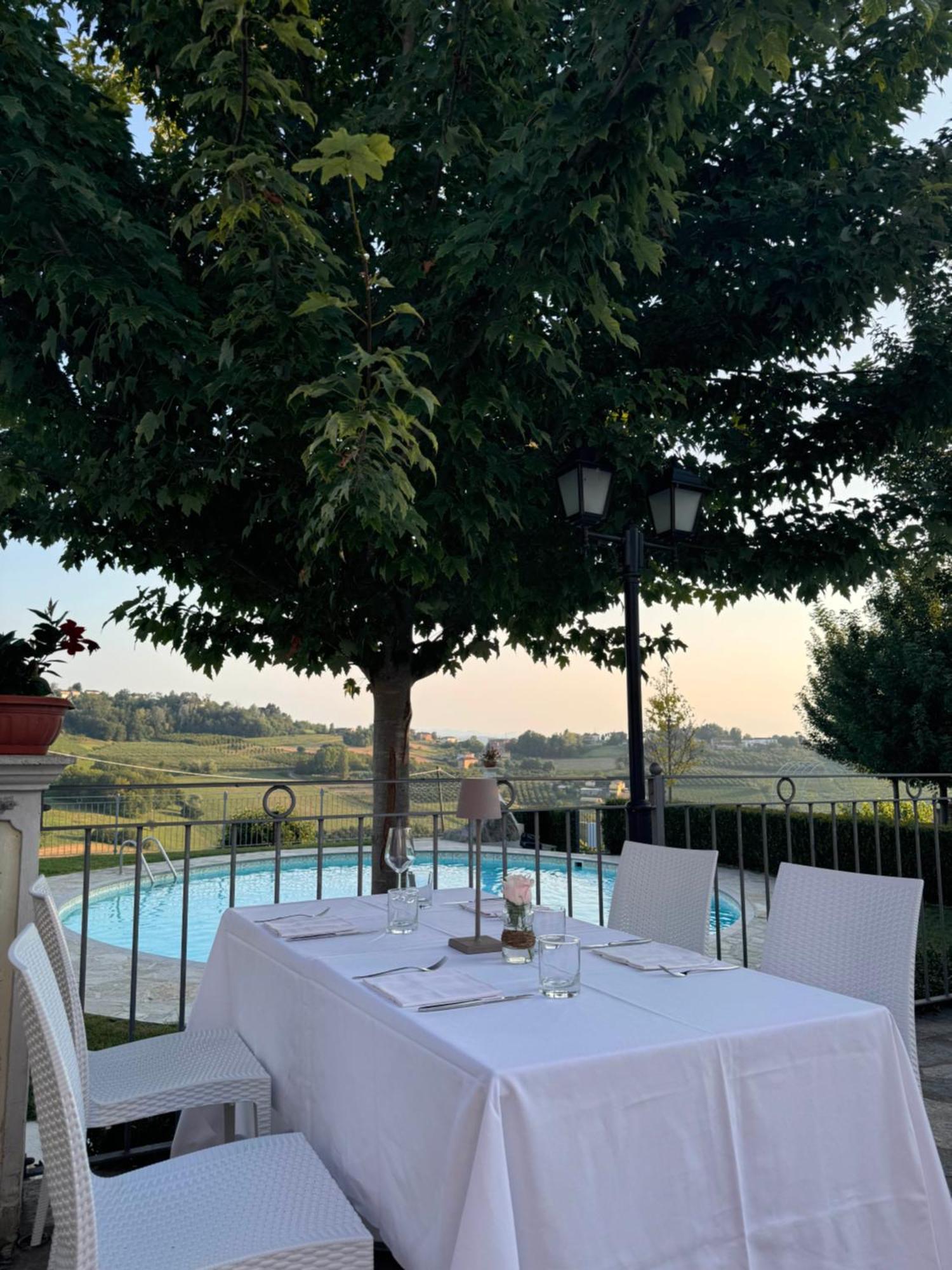 Agriturismo Podere La Piazza Costigliole d'Asti Luaran gambar