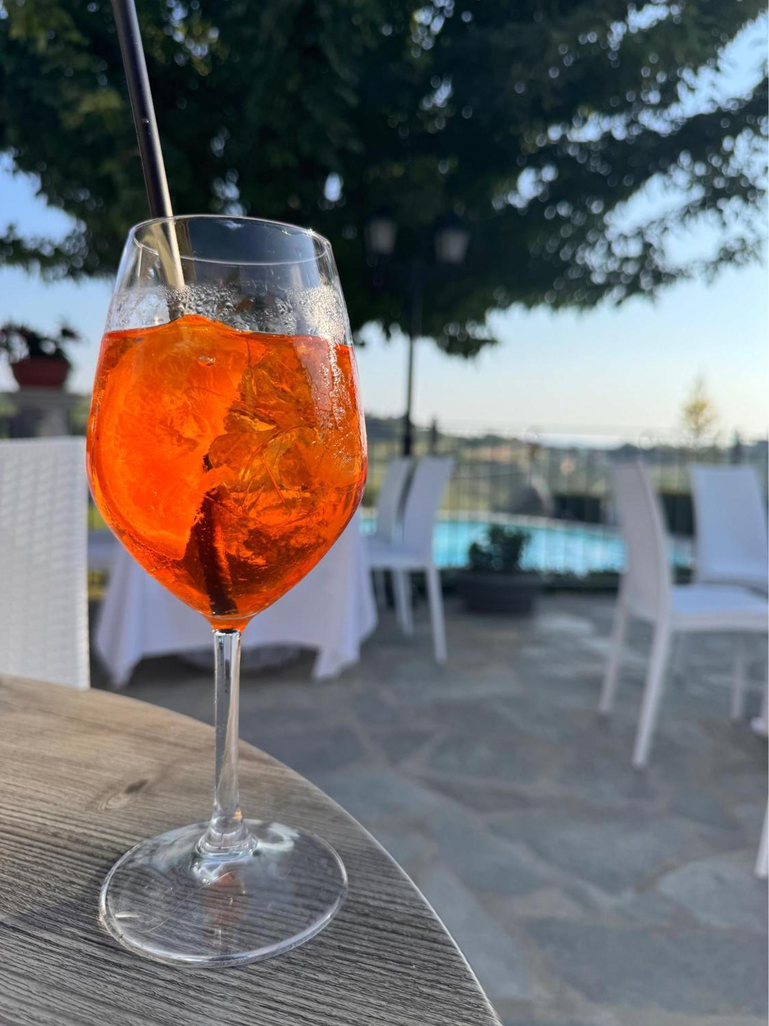Agriturismo Podere La Piazza Costigliole d'Asti Luaran gambar