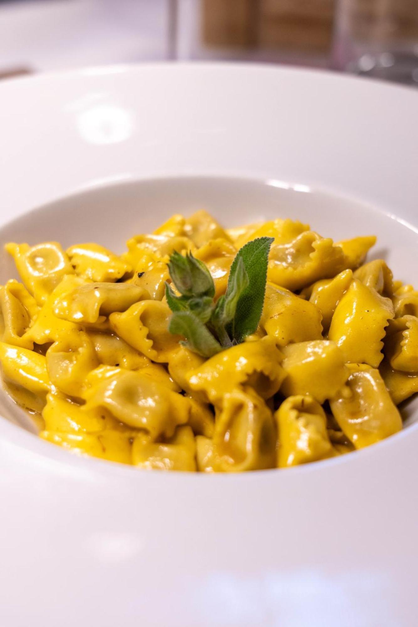 Agriturismo Podere La Piazza Costigliole d'Asti Luaran gambar