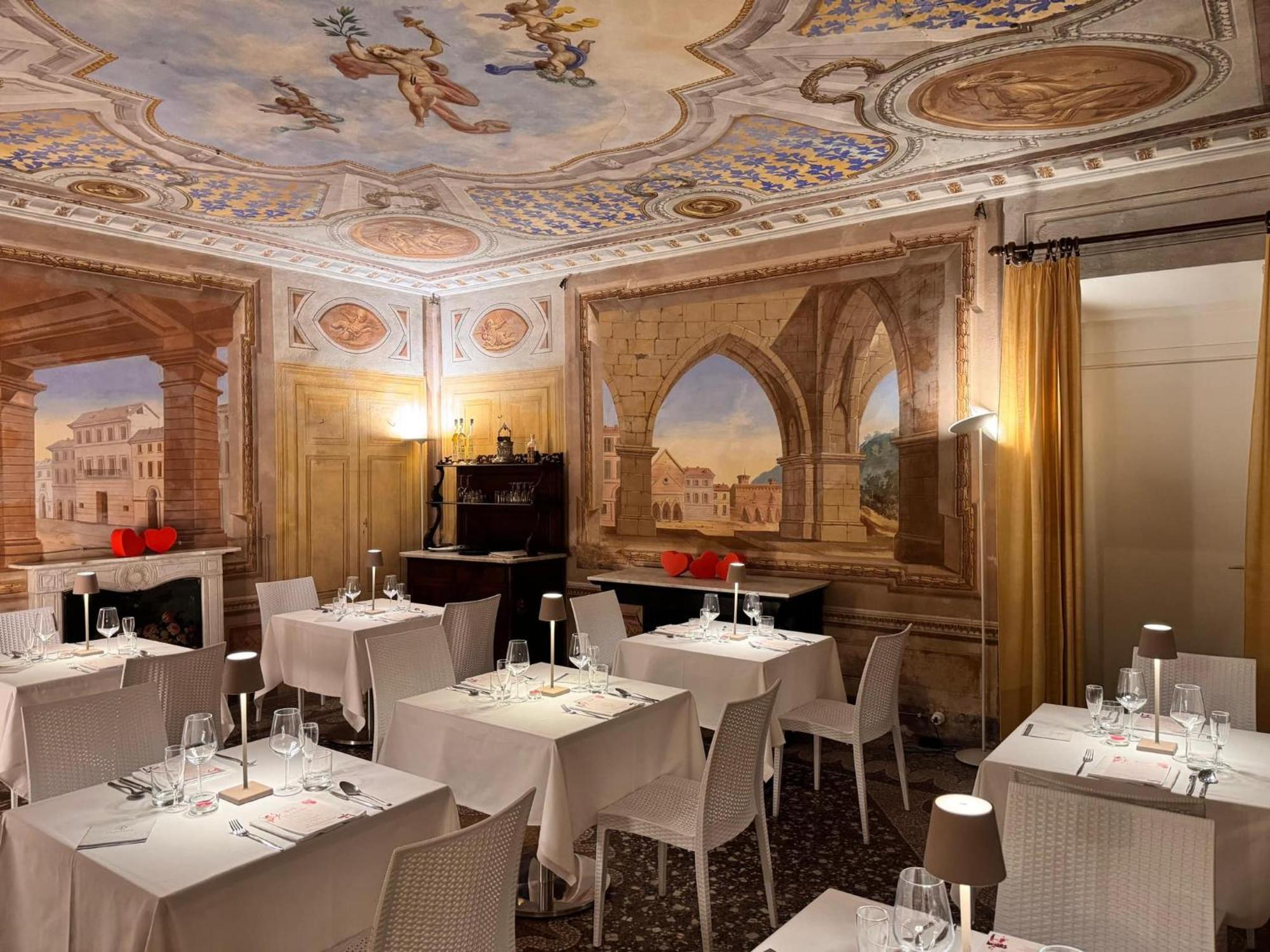 Agriturismo Podere La Piazza Costigliole d'Asti Luaran gambar